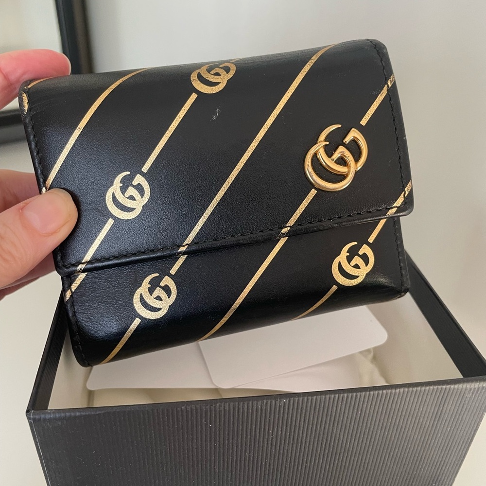 Gucci Wallet Women'S Men'S Trifold Gg Marmont Leather Black Gold